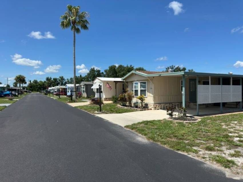 341 Sioux Drive a Winter Haven, FL Mobile or Manufactured Home for Sale